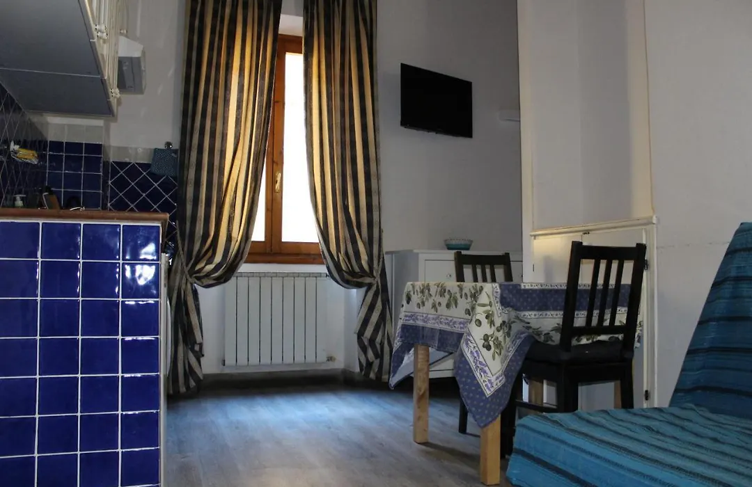 Gmax Guelfa Apartments-1