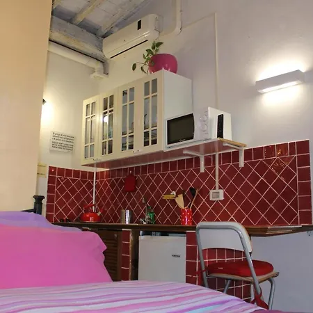 Gmax Guelfa Apartments-3